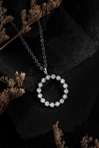 Pendentif de style bague en or 14 carats, nouveau design de collier de bijoux, luxueux, magnifique, tendance, pierre en moissanite, pendentif pour femme - Product Image 2