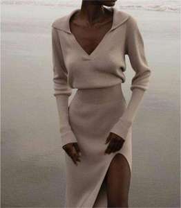 เดรสสเวตเตอร์เอวพลาสติกแขนยาวสำหรับผู้หญิงเดรสสเวตเตอร์คอวีถักคอวีแบบผ่าข้างแฟชั่นหรูหรางานตามสั่ง - Product Image 1