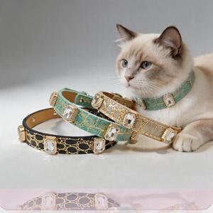 Collar <span class=keywords><strong>de</strong></span> Perro <span class=keywords><strong>de</strong></span> Cuero PU con Patrón <span class=keywords><strong>de</strong></span> Cocodrilo <span class=keywords><strong>de</strong></span> Alta Gama Personalizado - Joyería Elegante para Mascotas para Comercio Electrónico o Vendedores Minoristas en Línea - Product Image 2