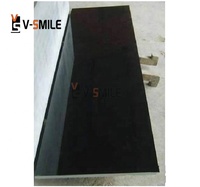 Reine Absolute Black Granit Wasserfall-Wandfliesen mit Wasserlauf-Effekt, schwarze Wandfliesen nach Maß