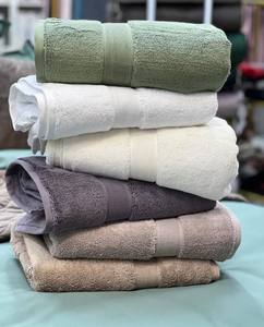 Toalla de Baño de Algodón de Lujo Desechable de Secado Rápido con Rayas, 450 GSM, Toalla Suave de Felpa para Hotel, Spa y Baño - Product Image 1