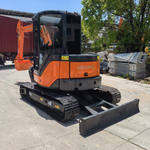 Excavadora de cadenas Hitachi ZX50U de 5 toneladas usada, año 2023, a bajo precio. Excavadora de 5 toneladas HITACHI ZX50U. - Product Image 5