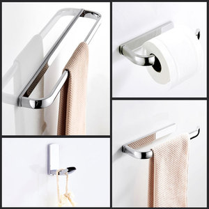 Juego <span class=keywords><strong>de</strong></span> Toallero <span class=keywords><strong>de</strong></span> Pared Cromado con Accesorios <span class=keywords><strong>de</strong></span> Latón <span class=keywords><strong>de</strong></span> Fácil Limpieza y Garantía <span class=keywords><strong>de</strong></span> 3 Años <span class=keywords><strong>para</strong></span> Uso en Baños - Product Image 2