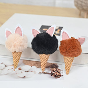 Broche artisanale en feutre de laine en forme de cornet de glace, décorations et accessoires créatifs pour fêtes, vente en gros pour cadeaux originaux - Product Image 1