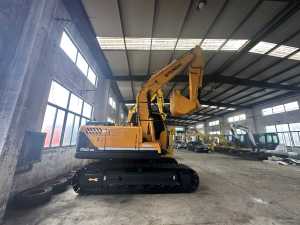 Excavadora sobre orugas usada Hyundai 150-9S, Hyundai 210 210, 220, 225, 305, 335 con buen estado de funcionamiento - Product Image 3