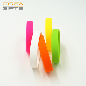 2019 Haute Qualité Design Personnalisé Coloré Arc-En-Ciel Blanc Bracelet En Silicone <span class=keywords><strong>Pas</strong></span> de MOQ Pour Les Événements Sportifs - Product Image 5