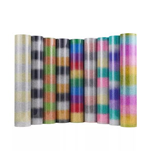 Échantillon gratuit YS de <span class=keywords><strong>vinyle</strong></span> thermocollant à paillettes arc-en-ciel sans fluorescence pour vêtements, rouleau de transfert thermique HTV - Product Image 5