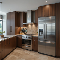 Cuisine contemporaine en forme de L, placage noyer, design antique, sol en marbre, appareils électroménagers en acier inoxydable, évier