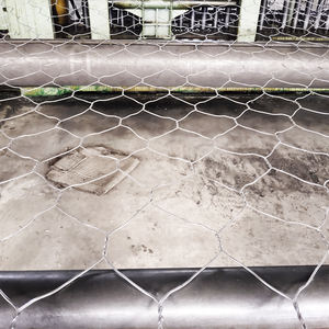 Nehir koruması için galvanizli <span class=keywords><strong>Gabion</strong></span> PVC kaplı gabionlar uygulaması ve altıgen delik şekli <span class=keywords><strong>Gabion</strong></span> kafes kutu - Product Image 2