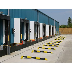 Abri de quai gonflable SGAIR avec coussins d'air à température contrôlée, faible perte de chaleur, dimensions L3600mm x H3700mm x P1000mm - Product Image 4