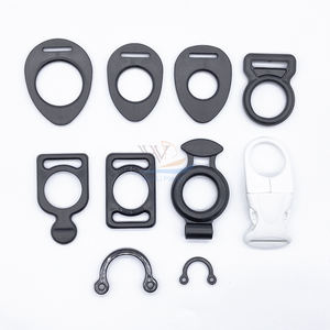 Wholesale Water Bottle Handle Outdoor Water Plastic Bottle Hanger for Travel Sport Outdoor - Product Image 2