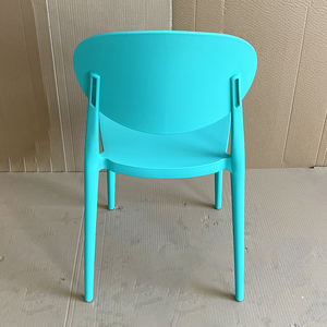 Sillas de Comedor Apilables de Plástico Resistente al Por Mayor - Diseño Moderno para Restaurantes, Cafeterías y Hoteles - Product Image 6