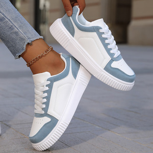 Zapatillas blancas, versiones para hombre y mujer, superficie de cuero para primavera-otoño, resistentes al agua, calzado deportivo informal, estilo juvenil. - Product Image 2