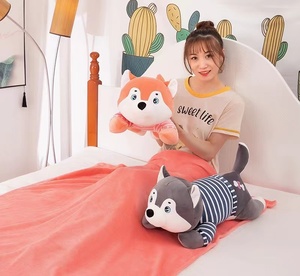 Meilleure vente couette d'été climatisation couverture en peluche jouet rose Husky peluche canapé décoration coussin