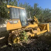 Bulldozer sur chenilles Caterpillar D6G2 d'occasion, modèle CATERPILLARD6G2 d'origine, faible nombre d'heures de fonctionnement, forte force de poussée, avec ripper.