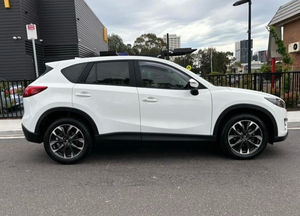 <span class=keywords><strong>Mazda</strong></span> CX-5 2.0L Automático 2WD Edición Confortable <span class=keywords><strong>SUV</strong></span> <span class=keywords><strong>Pequeño</strong></span> en Venta - Product Image 6