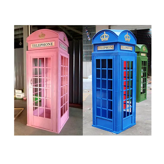 Wholesale FRP Gift Craft Retro Customized European Style London Iron London Telephone Booth model for Outdoor Decoration