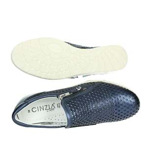 Cinzia Soft, baskets à talon compensé en cuir perforé bleu pour femme, taille 39 - Product Image 6