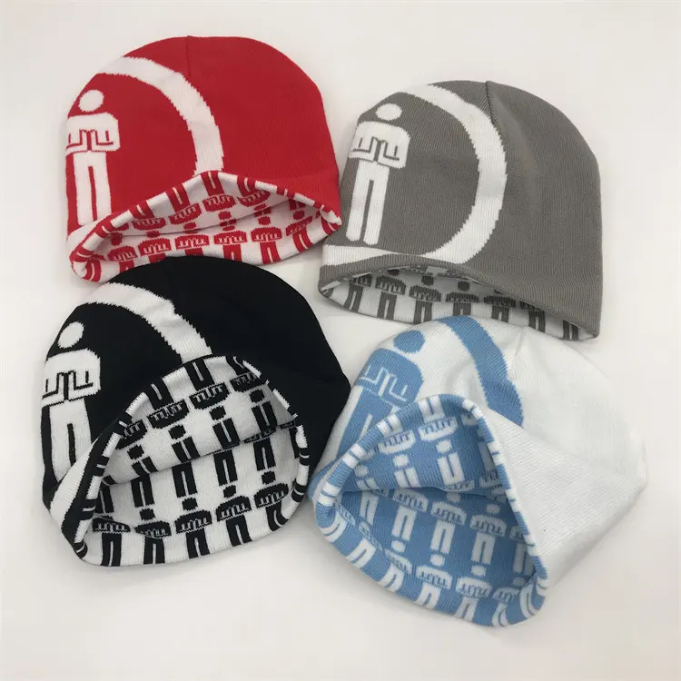 Berretti reversibili invernali lavorati a maglia di alta qualità con personalizzazione del supporto del cappello invernale Jacquard all'ingrosso di Design personalizzato