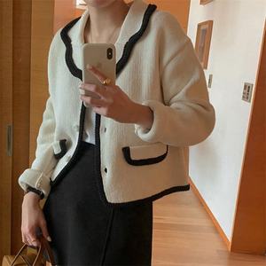 Nuova moda delicata maglieria in <span class=keywords><strong>bianco</strong></span> e nero a manica lunga da donna <span class=keywords><strong>Cardigan</strong></span> con colletto a forma di bambola con bottone - Product Image 1