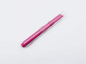 ピンクの空のかわいいプラスチックカスタム口紅包装口紅チューブデザインハート型口紅容器 - Product Image 6