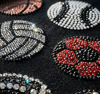 Strass thermocollants personnalisés en petites quantités, motifs de balles de sport mélangées, pour vêtements, chapeaux et accessoires de confection DIY
