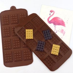Moldes de Silicona Ecológicos para Chocolate con Forma de Waffle de 12 Cavidades, Muestra Gratuita de Fábrica, Molde de Silicona para Resina OEM/ODM - Product Image 1