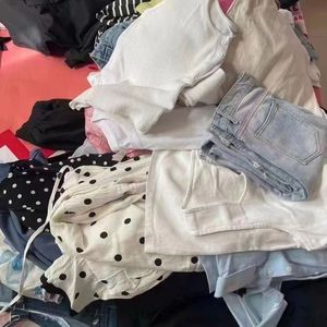 Factory Wholesale Women's Fashion Style Clothing Apparel Stock T-Shirts Dresses and Pants Skirts with Random <b>Shipping</b> - Product Image 4