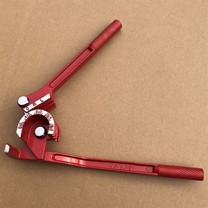 Cintreuse de tuyaux manuelle 3-<span class=keywords><strong>en</strong></span>-1 British Red 180 à trois fentes pour tuyaux de climatisation <span class=keywords><strong>en</strong></span> <span class=keywords><strong>cuivre</strong></span> et <span class=keywords><strong>en</strong></span> aluminium - Product Image 5