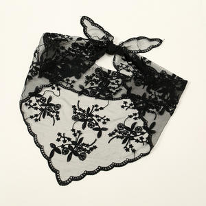 时尚新娘婚礼头饰防晒面纱轻质柔软花卉蕾丝头罩三角头巾围巾女式 - Product Image 3