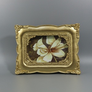 Resin <strong>Round</strong> Photo <strong>Frame</strong> 3x3 Inch Baroque Ornament Picture <strong>Frame</strong> Small Hanging Glass Decor for Home or Office - Product Image 6