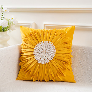 Nouvelle Arrivée Housse de Coussin Moderne Faite Main en Velours Brodé pour Bureau à Domicile, Motif Tournesol 3D et <span class=keywords><strong>Petite</strong></span> Marguerite, Anti-Acariens - Product Image 4