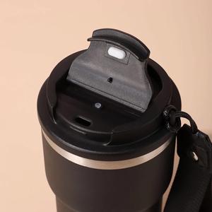 Vaso de Viaje Reutilizable Ecológico, Libre de BPA, de Doble Pared, de Acero Inoxidable, Aislado al Vacío, con Correa de Cuerda - Product Image 6