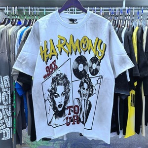T-shirt Homme Streetwear Américain Style Urbain Harmoes Rétro Imprimé Lettres et Strass pour l'Été - Product Image 3