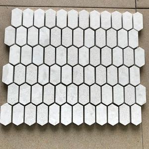 Long hexagone <span class=keywords><strong>gris</strong></span> <span class=keywords><strong>clair</strong></span> pierre naturelle <span class=keywords><strong>carrelage</strong></span> mosaïque 10mm épaisseur pour décoration murale intérieure parquet caractéristique pour projets hôteliers - Product Image 1