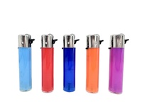 Briquet cylindrique portable au butane du fabricant, type Clipper