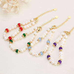 Bracelet en perles d'eau douce de style rétro, simplicité exquise pour femmes, design de luxe léger avec une élégance raffinée - Product Image 1