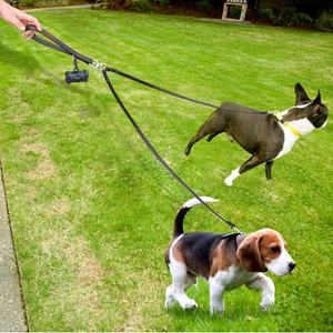 Correa para perros de 2 vías, dos correas de cuero para mascotas dobles, acoplador sin enredos con asa para caminar y entrenar 2 perros pequeños y medianos - Product Image 2