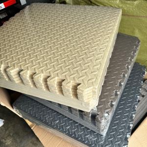 Tapis de puzzle d'exercice en EVA écologique de 1,2 cm d'épaisseur, à emboîtement, 60 cm - Product Image 2