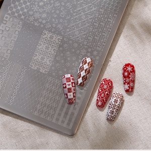 Plaque de tamponnage pour ongles motif flocon de neige de Noël, hiver, irrégulière, motif dentelle, modèle de transfert pour nail art, pour manucure, vente en gros - Product Image 1