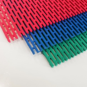 Alfombra de Baño y Piso Moderna de PVC, Lavable, con Orificios de Drenaje, Corte Libre - Product Image 3