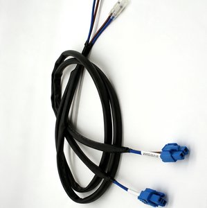 Faisceau de câbles robuste sur mesure avec connecteur en plastique bleu et borne isolée transparente pour appareils électroménagers et équipements - Product Image 6
