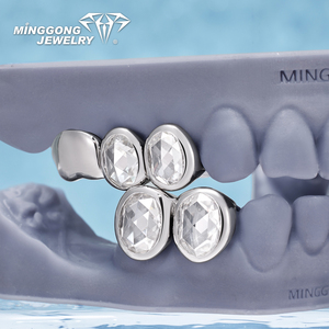 <span class=keywords><strong>Grillz</strong></span> Minggong Cuts Gemstone in Argento Sterling 925 Placcato <span class=keywords><strong>Oro</strong></span> con Moissanite VVS, Stile Lusso, alla Moda, Raffinato, Unisex, per <span class=keywords><strong>Denti</strong></span> - Product Image 4