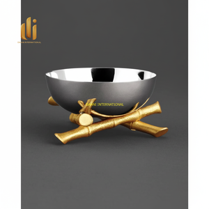 Petit bol décoratif argenté moderne avec base en or Bol à fruits en métal de luxe Nouveau design Centre de table Table à manger Bols et plats - Product Image 1