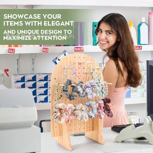 Présentoir à accessoires capillaires en bois avec panneau perforé et clous pour rangement et organisation verticaux sur bureau - Product Image 1