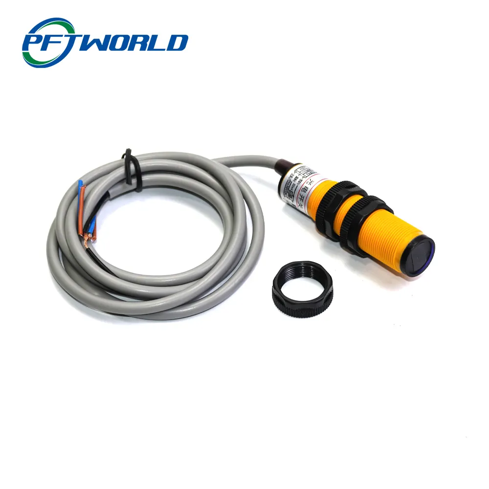 Diffuse Reflection PNP Three Wire Normally Open 30CM Infrared Sensor Photoelectric Proximity Switch Photo Photoelectric Sensors