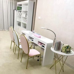 โต๊ะทำเล็บสีขาวพร้อมช่องเก็บของสำหรับร้านเสริมสวยและสปา - Product Image 2