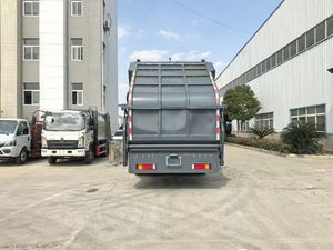 New 6x4 Sinotruck 15CBM Garbage Truck with Diesel Fuel ual Transmission Compactor Type Engine <b>Pump</b> and Gearbox-Side Load - Product Image 4