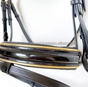 Brida de caballo de cuero Premium de alta calidad con banda de cejas de cristal ostentoso de diseñador acolchado suave para un ajuste cómodo - Product Image 3