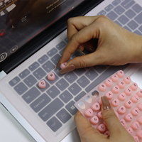 Autocollants de clavier en silicone moulé OEM Guangdong et touches en relief pour ongles longs avec lettres